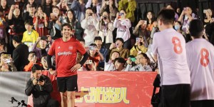 【千亿体育】❤️卡卡晒照回顾中国行：这一天永远不会忘，感谢中国球迷的支持