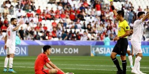 【千亿体育】韩媒：马宁判罚尺度不一，对方凶狠铲球不掏牌，韩国普通犯规出牌