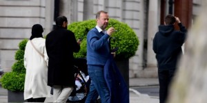 【千亿体育】太阳报：格雷泽与前曼联高层伍德沃德在伦敦豪华酒店会面