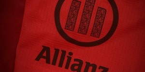 【千亿体育】新创意！拜仁下赛季球衣袖章印有安联标志，并与二维码结合