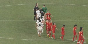 【千亿体育】沪媒：输球绝不仅是王珊珊和朱钰责任，中场失控导致攻不进守不住