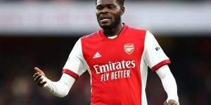 【千亿体育】阿森纳中场托马斯为爱妻改名为“雅库布”，托马斯只是其足坛名字