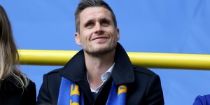 【千亿体育】德媒：凯尔不会赴意谈小西蒙尼转会 多特可能只花三百万欧租前锋