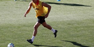 【千亿体育】记者：马科斯-略伦特训练时摔伤背部，虽然不严重但提前结束训练