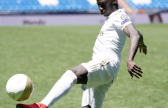 【千亿体育】西媒：皇马愿听取对门迪的报价，阿拉巴下赛季将担任首发左后卫