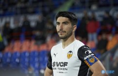 【千亿体育】瓦伦球迷劝告索莱尔留队：别像帕科一样去巴萨