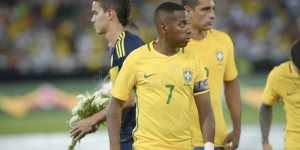 【千亿体育】巴西主帅称罗比尼奥是很棒的人且很职业，遭巴西足坛多位女性批评