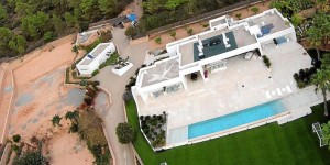 【千亿体育】西媒：梅西1100万欧购买的1.6万平豪宅，因建造许可问题无法入住