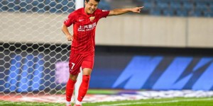 【千亿体育】足球报：武磊梅开二度宣告王者归来，为球队冲超十周年献礼