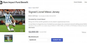 【千亿体育】梅西向赛琳娜的慈善基金会捐赠签名球衣，目前报价为2000美元