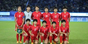 【千亿体育】条件艰苦但争气！北青：朝鲜女足球员训练后还得自己收拾装备