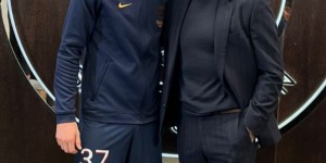 【千亿体育】什克晒与贝克汉姆在巴黎圣日耳曼LOGO前合照：传奇