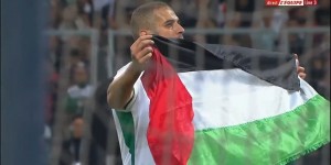 【千亿体育】声援巴勒斯坦！世预赛阿尔及利亚球员破门后展示巴勒斯坦国旗
