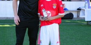 【千亿体育】💥葡萄牙7号！14岁王磊身披葡萄牙国少7号球衣！本菲卡核心