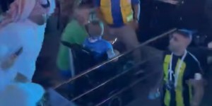 【千亿体育】😱鞭刑？吉达联合球员输球后与球迷冲突，被球迷用鞭子抽
