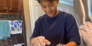 【千亿体育】颜值真高，王霜制作月饼：很满意第一次的成果，祝大家中秋快乐