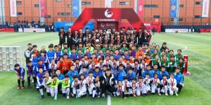 【千亿体育】武磊助阵2023耐克校园冠军联赛决赛，上海市七宝中学问鼎冠军