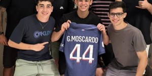 【千亿体育】巴黎18岁新援莫斯卡多社交媒体晒照，获得球队的44号球衣