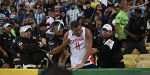 【千亿体育】因凡蒂诺谴责巴阿球迷冲突：足球不允许暴力，需确保比赛安全进行