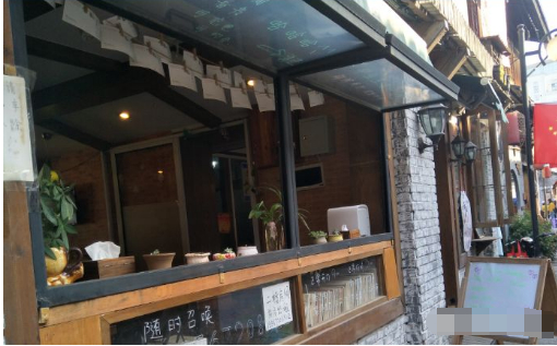 西街49号的钢琴声的图片 西街49号的钢琴声