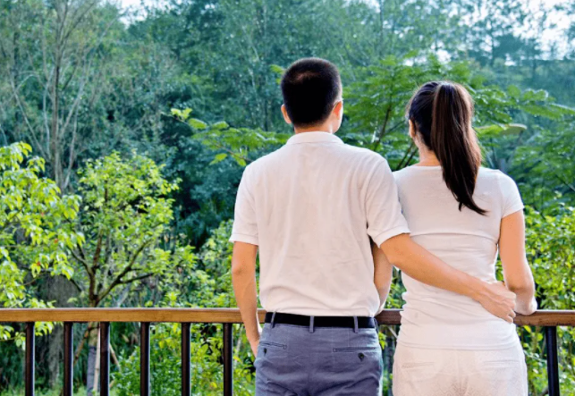 幸福夫妻之间有多种多样的形式,而相互珍惜,是最为重要的