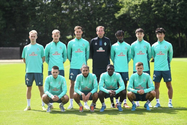 官方:中国球员李贤成和王博文加入不莱梅U23梯队