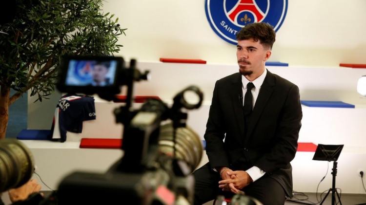 维蒂尼亚:我是技术型球员,会把球队的几条线串联起来