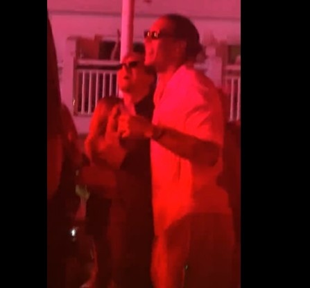 ?️嗨起来!范迪克和德布劳内被拍到共同参加音乐节?