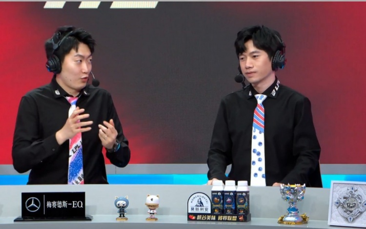 老FPX选手的福星?Xinyi解说席督战,三场比赛“FPX系”队伍全胜