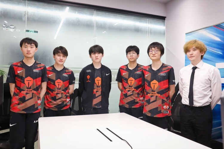 TES赛后群访 Tian：解锁LPL千杀成就感觉挺好的 打到这么晚还赢了