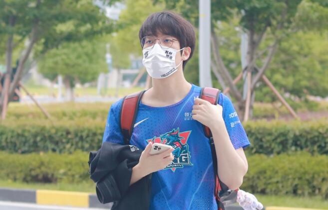 好温柔 我哭死!Tarzan给Lvmao刷屏祝福:我生日礼物给我去世界赛