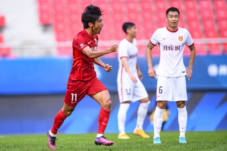 半场-张琳芃助攻吕文君破门 上海海港1-0河北队