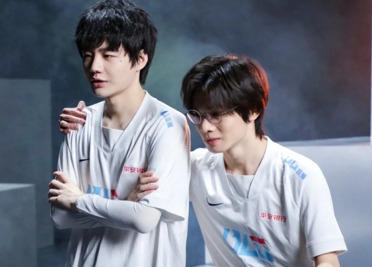 LMS热议Doggo在LDL连败：真不如Uzi，连LDL都不能虐够扯的