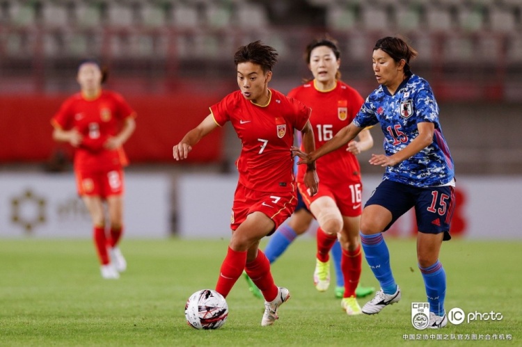 中国女足0：0战平日本队 获得东亚杯亚军