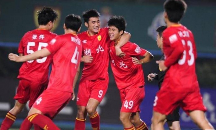 特尔转会拜仁,恩德里克签职业合同,05后天才的钻石时代即将到来