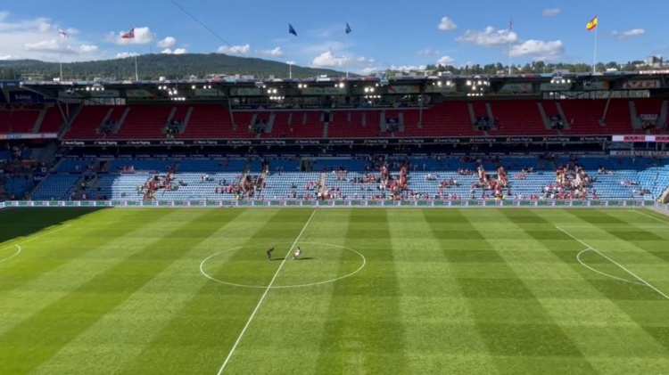 连续调头，恶补弱项？?战马竞赛后马奎尔留在场上加练折返跑