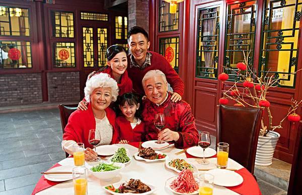 “出嫁的女儿不能回娘家过年”十年后,弟弟的一句话道出真相