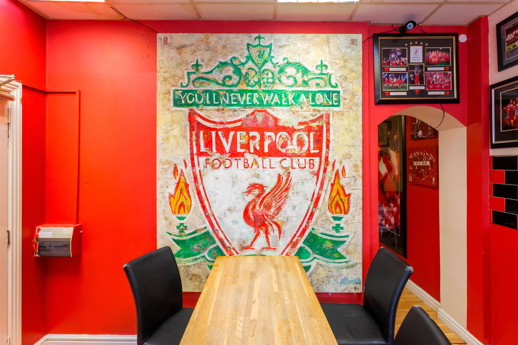 利物浦CEO:若同时夺得欧冠、英超冠军,耐克提供600万英镑奖金