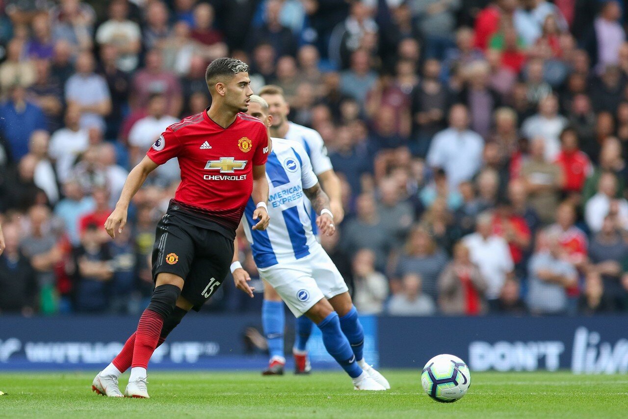 英媒:富勒姆接近签下两将,其中之一为曼联中场佩雷拉