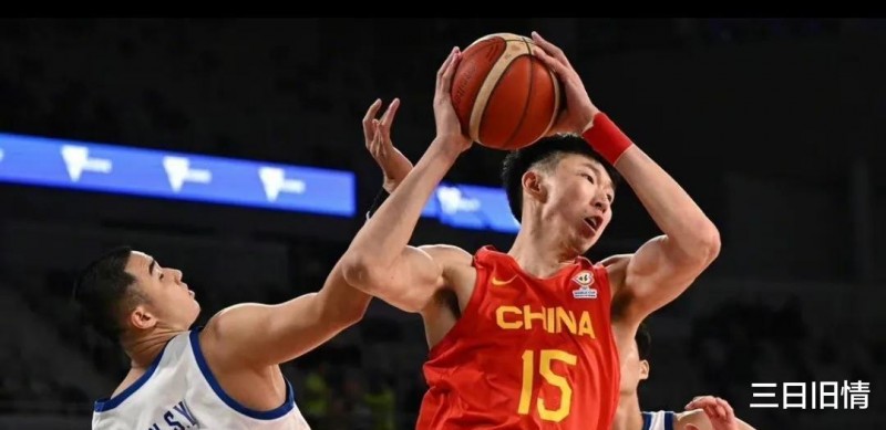 北控中锋赛后放豪言,对位打爆中国男篮周琦,恶意锁喉朱俊龙太狂