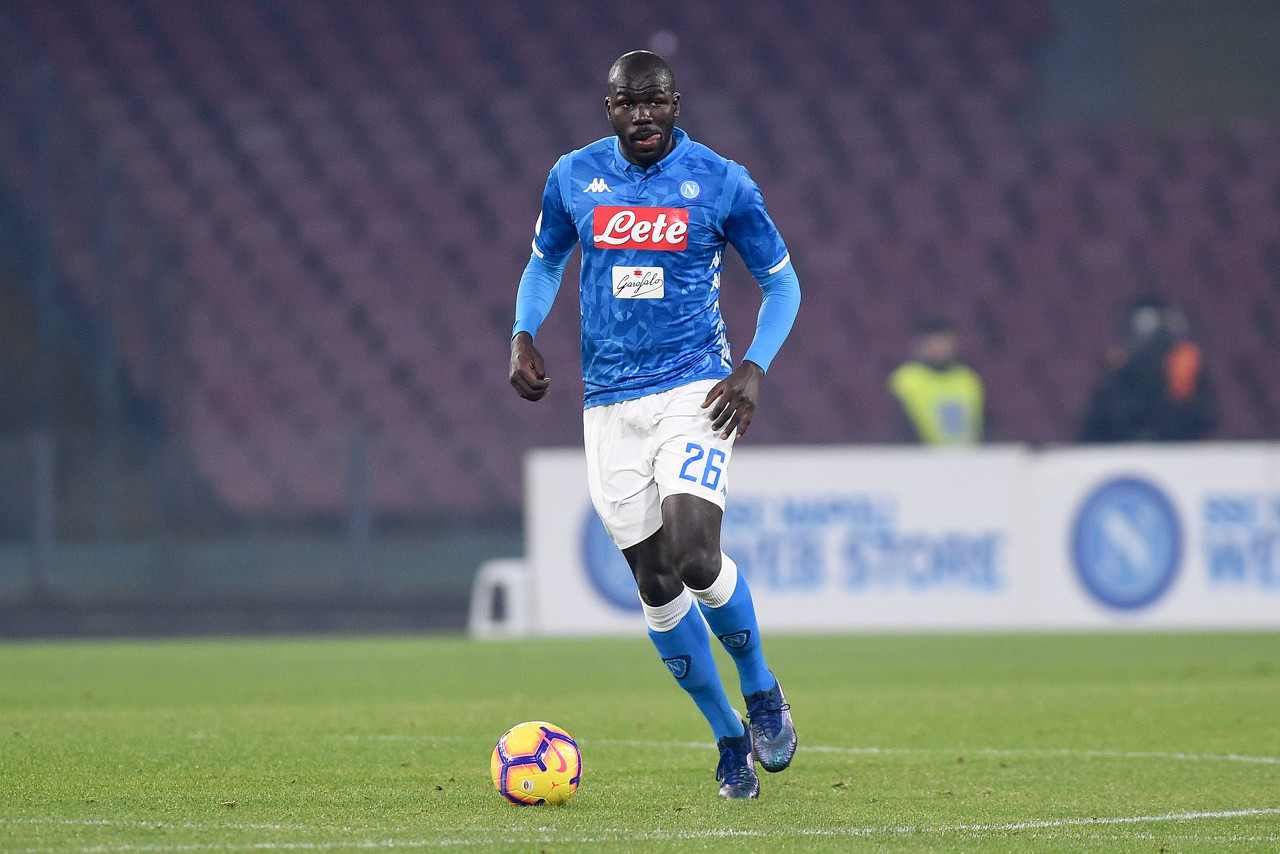 迪马:库利巴利飞抵伦敦体检,周五赴洛杉矶与球队汇合