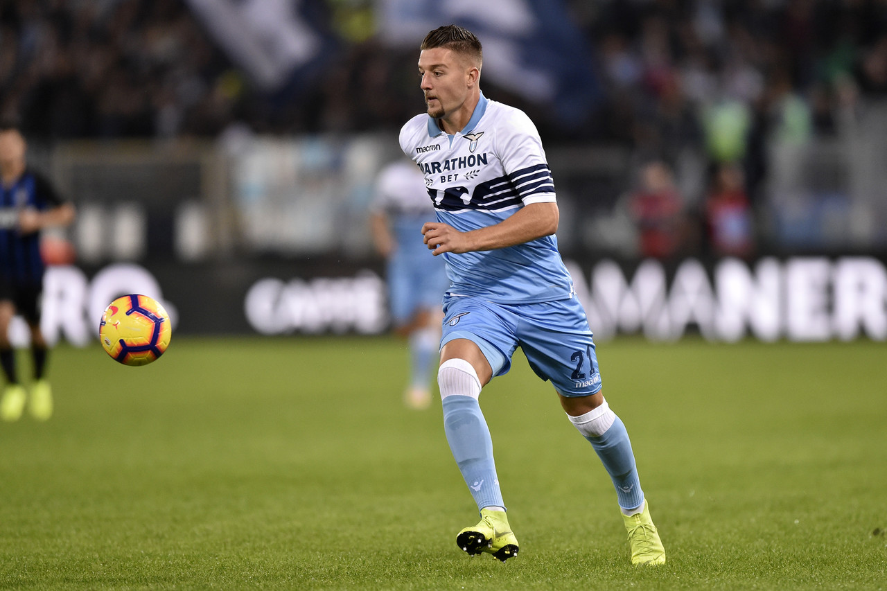 信使报:曼联准备在8月份报价5000万欧求购米林科维奇