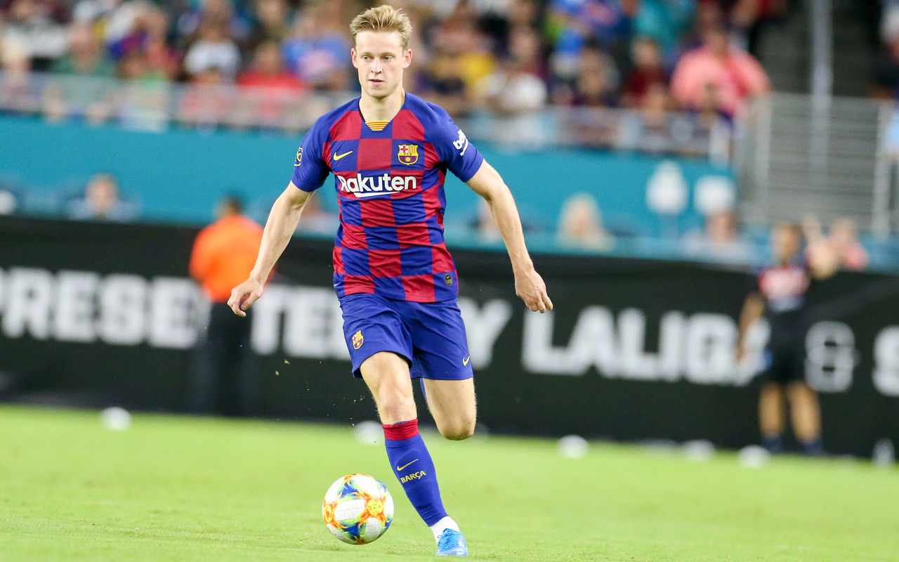 世体记者:巴萨立场明确,他们有信心几日内完成德容的转会