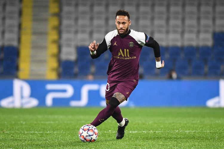 队报:内马尔已激活续约1年选项,并认为将迎来生涯最佳赛季之一