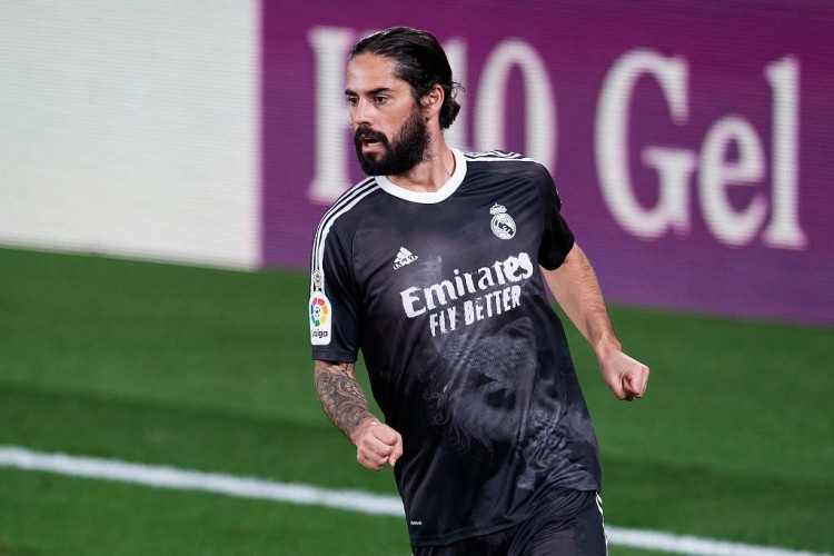 西媒:身边人建议伊斯科加盟贝蒂斯,莫拉塔认为他可以去罗马