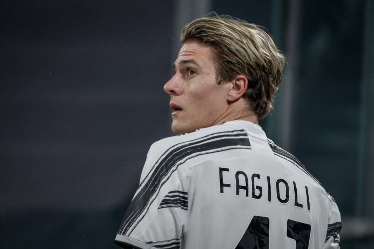 经纪人：现在没人质疑法乔利的天赋，但他需要更多空间和出场时间