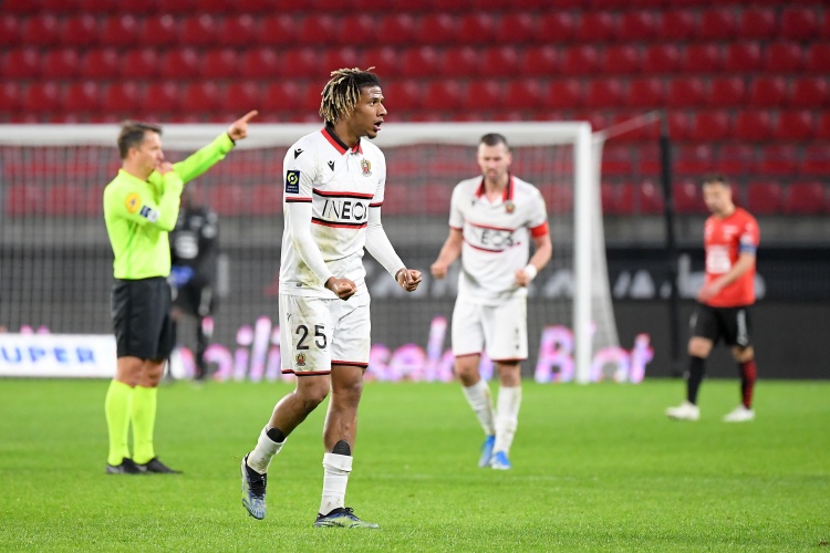 法媒:曼联、纽卡斯尔有意尼斯后卫托迪博