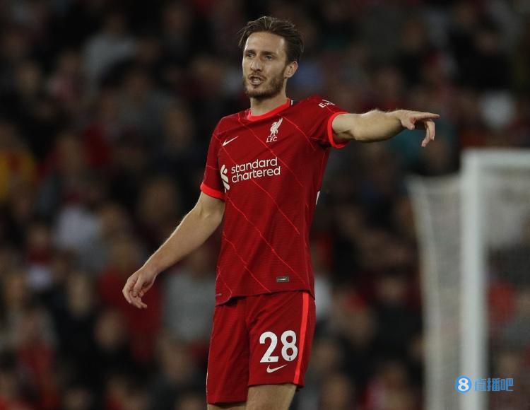 记者:流浪者同意以400万镑的价格签下利物浦后卫本-戴维斯