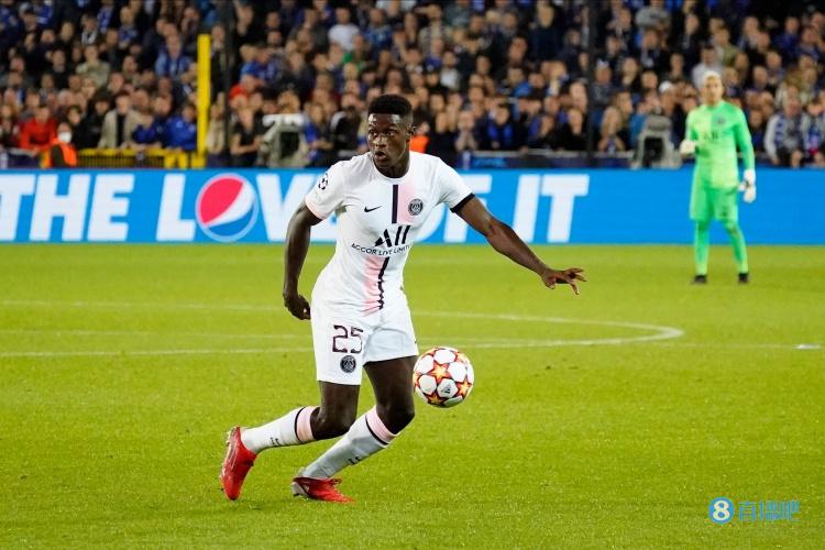 努诺-门德斯:球队尚未完全适应三后卫阵型,但我们还有时间改进