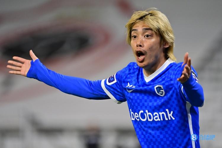 队报：兰斯加速从亨克引进伊东纯也，球员目前缺席了球队训练